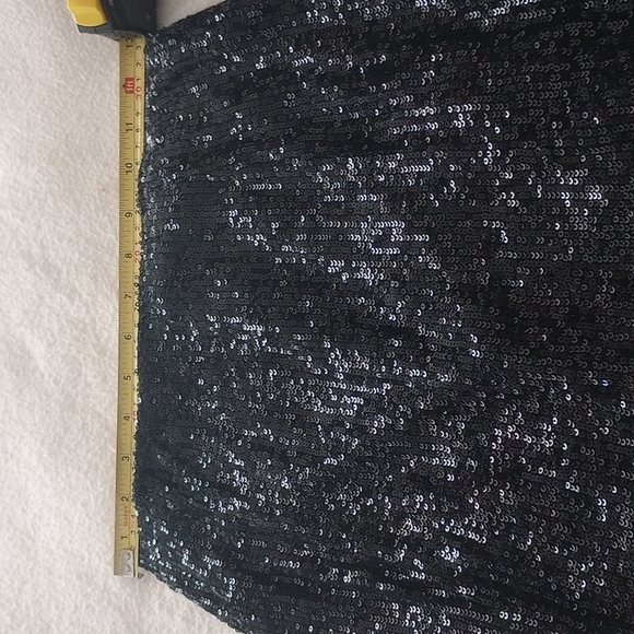 Skirt Sequined - Picture 2 of 4